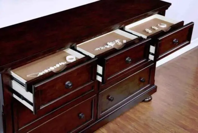 6PC QUEEN SIZE CHERRY BEDROOM SET - Image 3